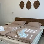 Julia Διαμέρισμα *