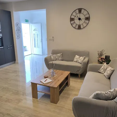 Julia 公寓 Podgreben